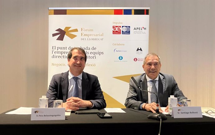 El 'country manager' de BBVA a Espanya, Peio Belausteguigoitia, i el president d'Aeball, Santiago Ballesté