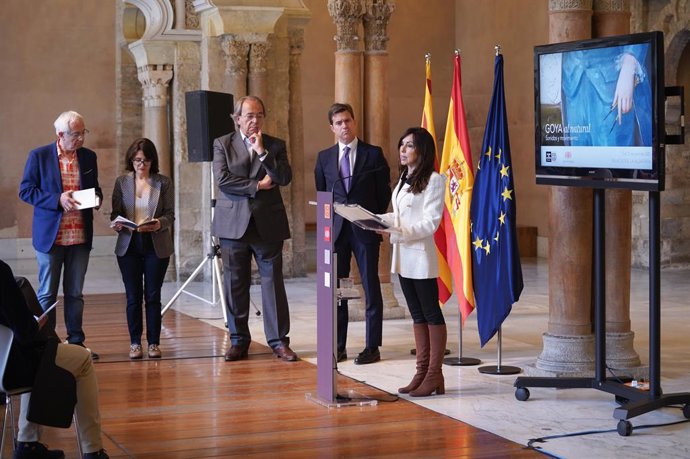 La presidenta de las Cortes de Aragón, Marta Fernández, presenta los eventos culturales del verano en el Patio de Santa Isabel del Palacio de La Aljafería.