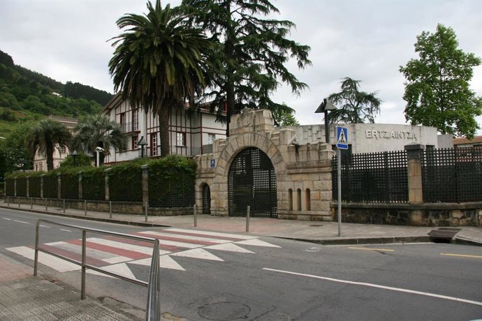 Gernikako ertzain-etxea