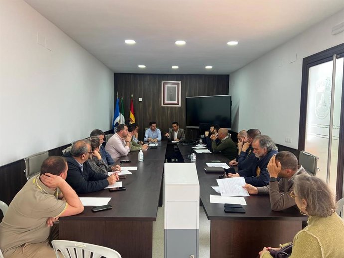 Diputación de Sevilla se reúne con los alcaldes de municipios afectados.