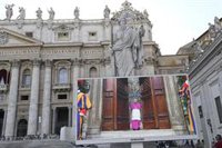 Así es el lenguaje del cónclave para elegir Papa: del "Extra omnes" al "Habemus Papam"