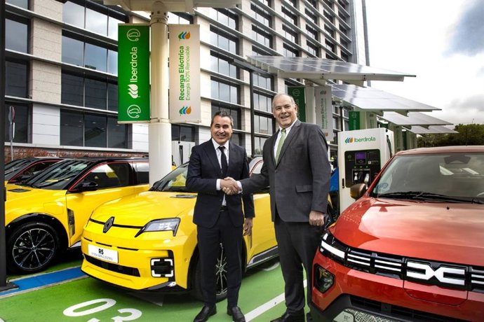 El CEO de Iberdrola España y el director general de Renault Group.