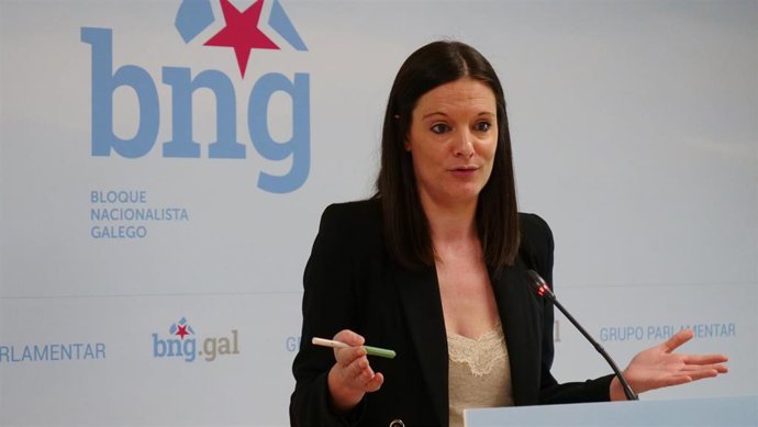 A viceportavoz parlamentaria do BNG Olalla Rodil nunha rolda de prensa na Cámara galega.