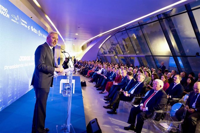 El presidente del Gobierno de Aragón, Jorge Azcón, participa en el encuentro 'Aragón Data Center'.