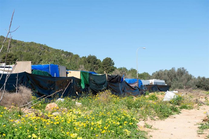 Archivo - Asentamiento de Can Rova II, a 1 de abril de 2025, en Ibiza, Baleares (España).