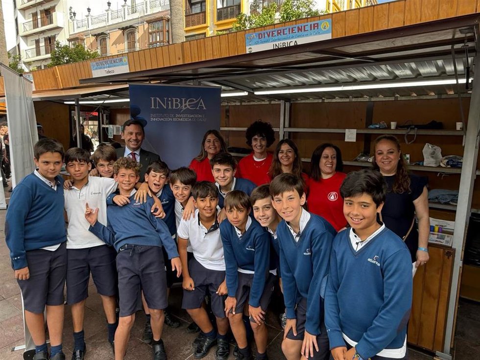 Stand del Inibica en Diverciencia 2025 en Algeciras.