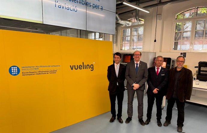 (I-D) El Director De Sostenibilidad De Vueling, Franc Sanmartí; El Director De La UPC, Jordi Voltas; El Teniente De Alcalde Del Ayuntamiento De Terrassa (Barcelona) , Joan Salvador, Y El Investigador Manel Soria.