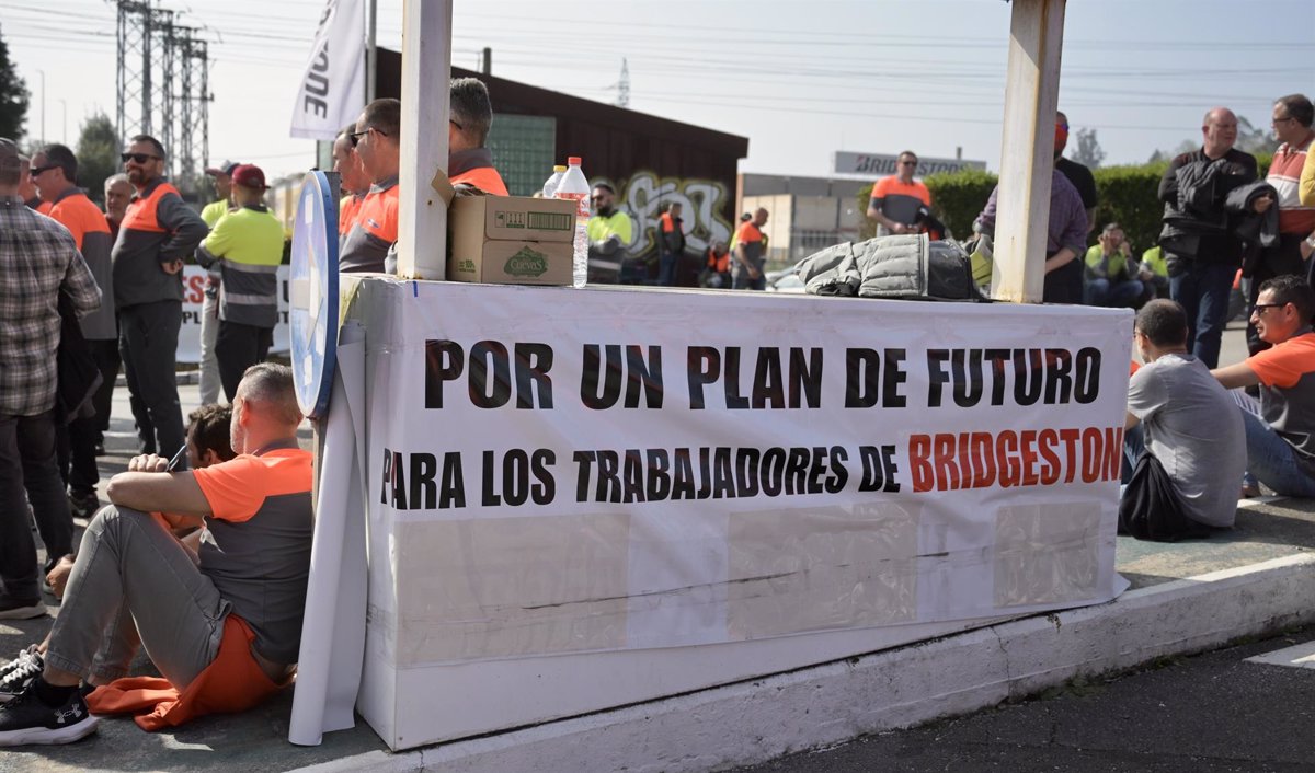 Bridgestone reduce a 290 los despidos en su planta de Vizcaya y a 201 en la de Cantabria