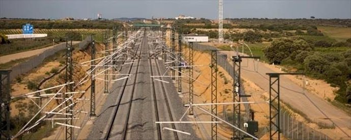 Archivo - Vías del tren.