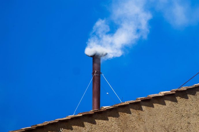 May 8, 2025, Vatican City, Vatican: A bit of white smoke is coming from the chimney of the Sistine Chapel just after black smoke  appeared as a new pope has not been yet elected by the cardinal electors on the second day of the conclave. On May 8th, 2025 