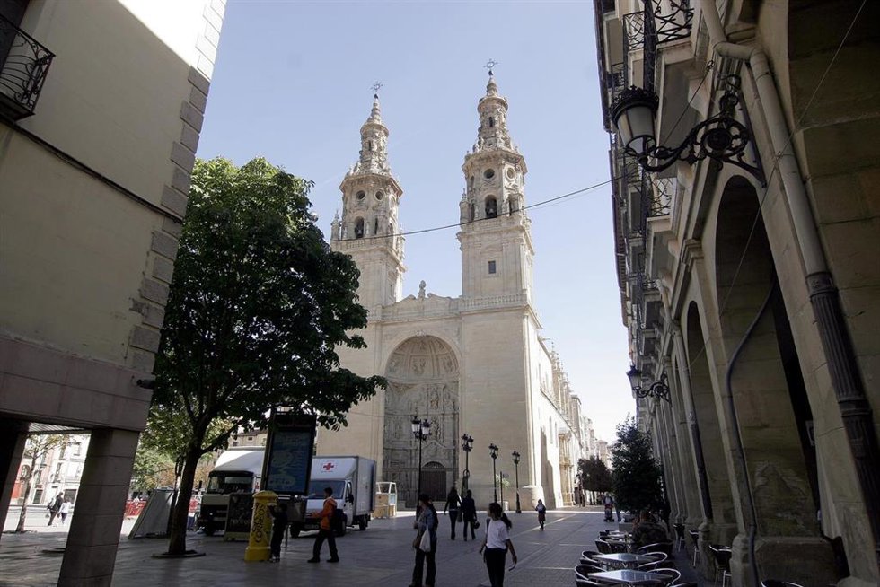 Archivo - Exterior de la Concatedral de Santa María de La Redonda de Logroño (La Rioja).