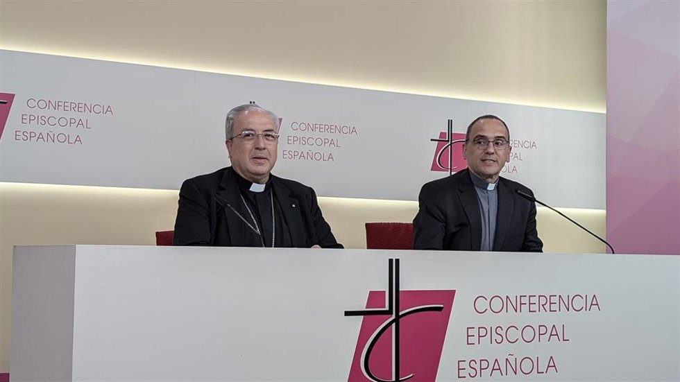 El secretario general de la Conferencia Episcopal Española, Francisco César García Magán,