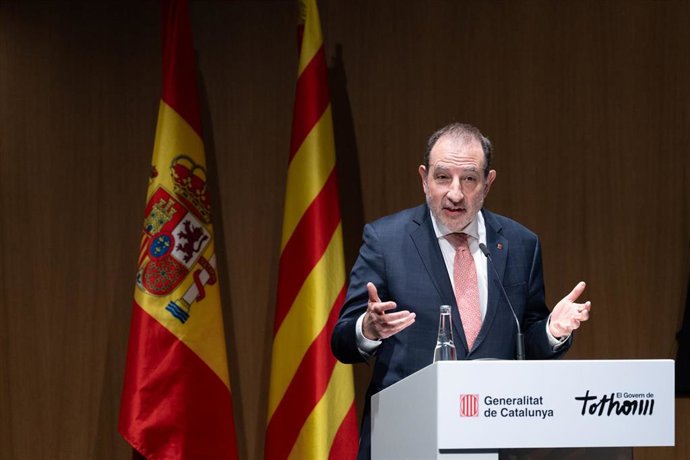 Archivo - El conseller de Justicia y Calidad Democrática, Ramon Espadaler, interviene durante la jornada 'Més servei, més a prop: més justícia', en el auditorio del Departament de Districte de Administra, a 6 de marzo de 2025, en Barcelona, Catalunya (Esp