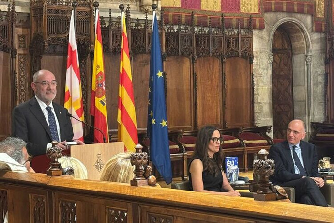 El conseller de Unión Europea y Acción Exterior, Jaume Duch, en la clausura del libro 'Europa, última oportunitat' del exprimer ministro italiano Enrico Letta 