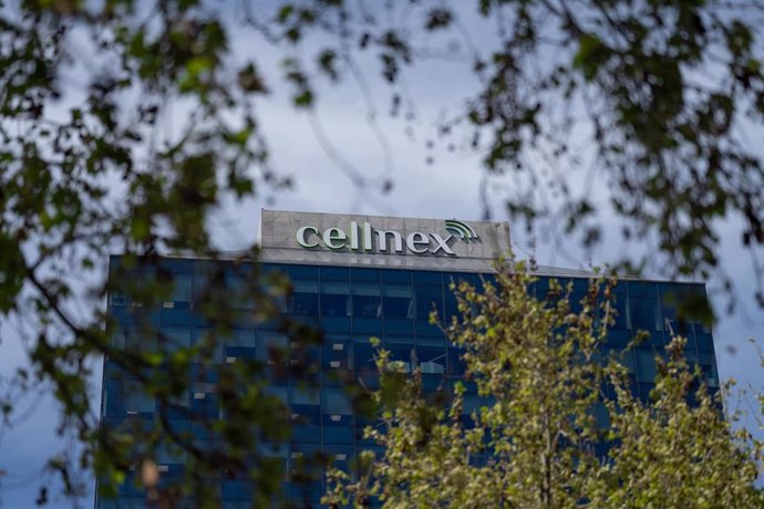Archivo - Fachada de la sede de Cellnex Telecom, en Barcelona