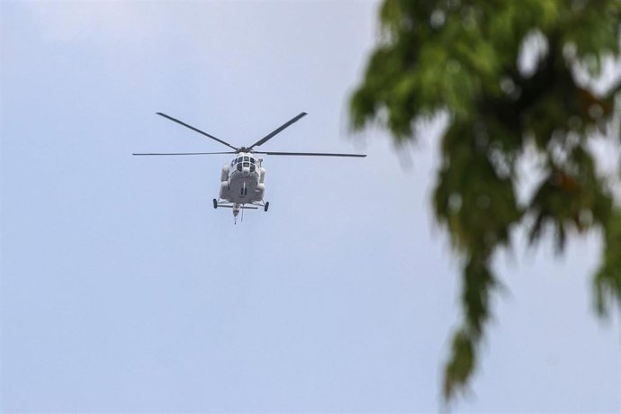 Archivo - Un helicóptero durante las pruebas para la celebración del Día de la Independencia en Sri Lanka en 2022 (archivo)