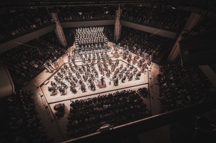 Archivo - Actuación del Orfeón Donostiarra