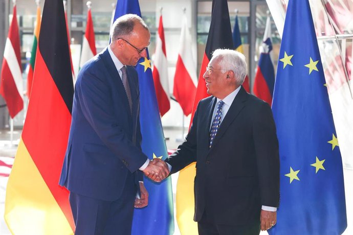 El presidente del Consejo Europeo, António Costa, recibe en Bruselas al nuevo canciller de Alemania, Friedrich Merz