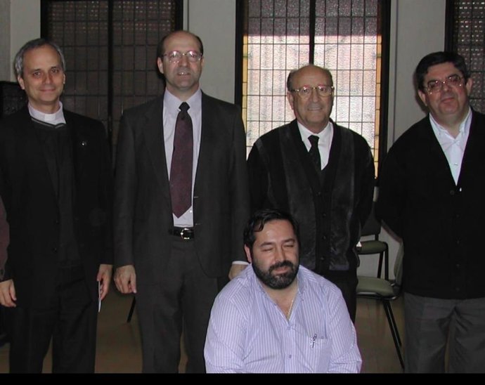 Prevost (a la izquierda)con tres directores del Colegio San Agustín cuando era general de la orden, en  en 2005 en Zaragoza.