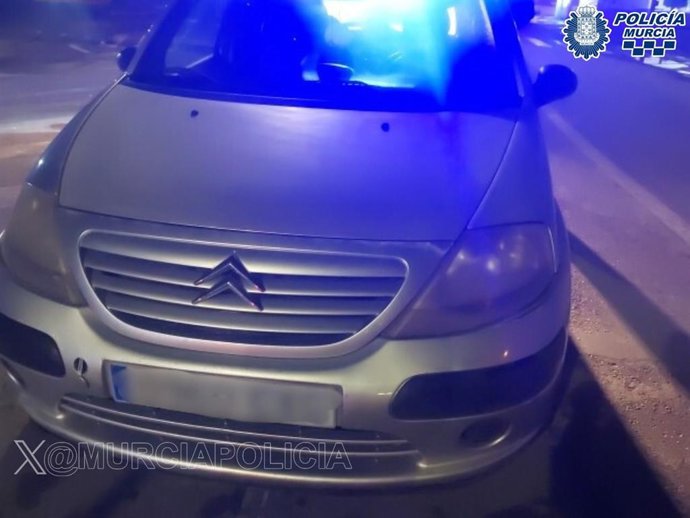 Imagen del vehículo empleado por los huidos