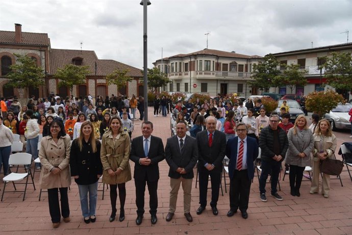 Acto con motivo del Día de la Unión Europea en Pedrajas de San Esteban.