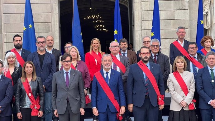 L'acte pel Dia d'Europa a la plaça Sant Jaume de Barcelona