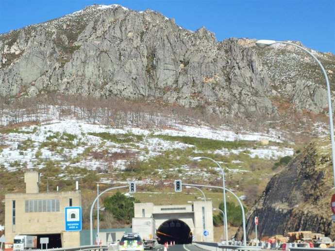 Archivo - Autopista del Huerna