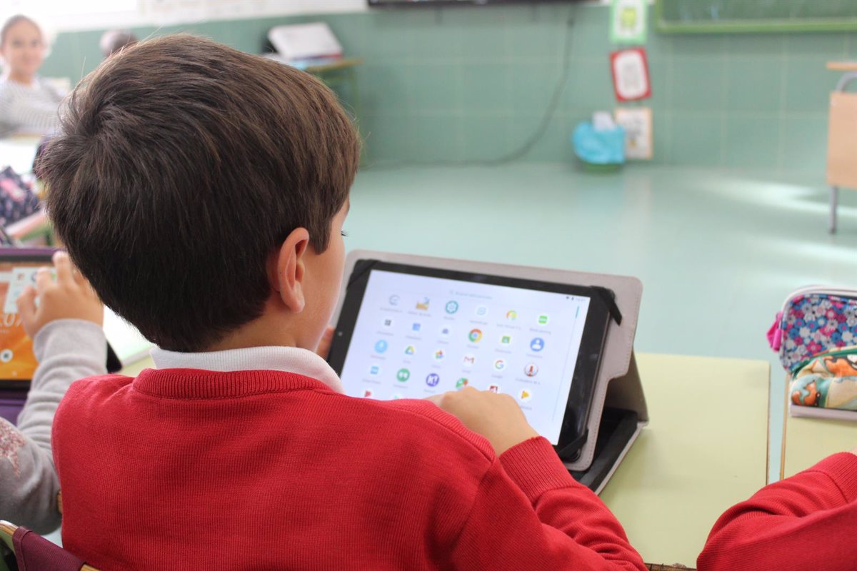 Educación dará margen a los centros concertados para que  puedan adaptarse en el tiempo  a los nuevos planes digitales