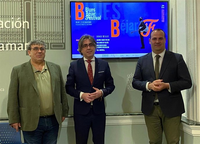 El Director Del Festival Miguel Ángel Sánchez, El Alcalde De Béjar Luis Francisco Martín Y El Diputado De Cultura, David Mingo.