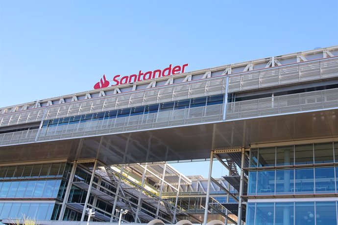 Archivo - Ciudad Financiera del Banco Santander, a 29 de septiembre de 2024, en Boadilla del Monte, Madrid (España).