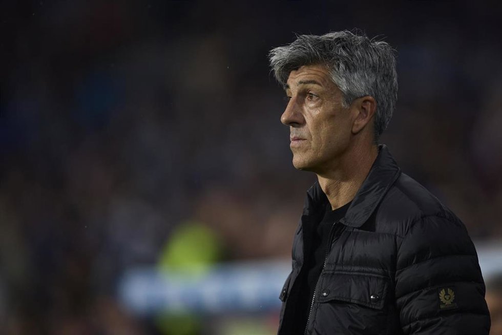 Imanol Alguacil head coach of Real Sociedad looks on during the LaLiga EA Sports match between Real Sociedad and Athletic Club at Reale Arena on May 4, 2025, in San Sebastian, Spain.