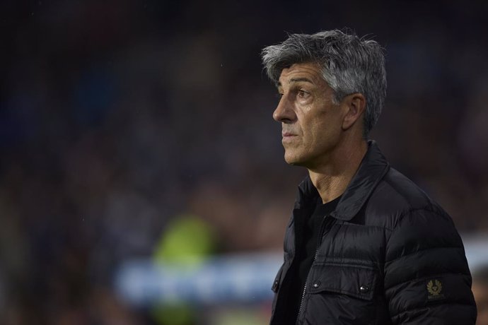 Imanol Alguacil head coach of Real Sociedad looks on during the LaLiga EA Sports match between Real Sociedad and Athletic Club at Reale Arena on May 4, 2025, in San Sebastian, Spain.