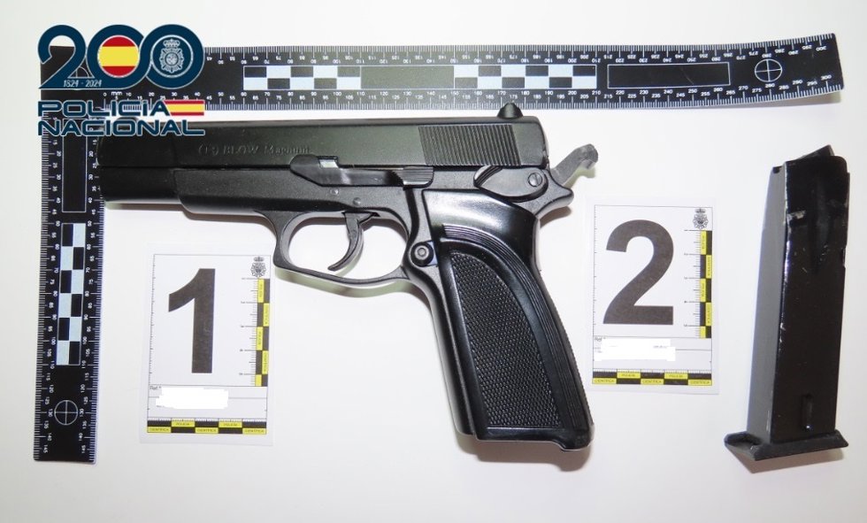 Detenido un hombre por robar a punta de pistola a compradores de criptomonedas