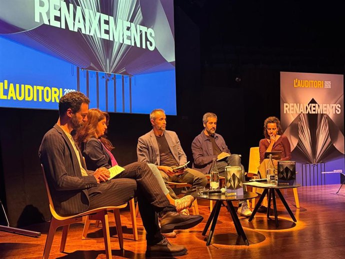 Brufau, en el centro, durante la rueda de prensa
