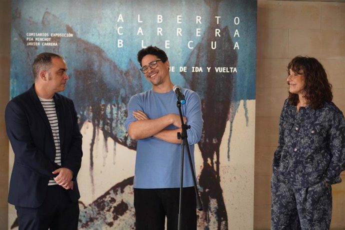 Presentación de la exposición 'Viaje de ida y vuelta', un homenaje póstumo al artista oscense Alberto Carrera Blecua.