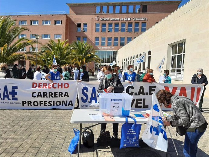 Archivo - Imagen de archivo de una concentración y recogida de quejas de SAE.