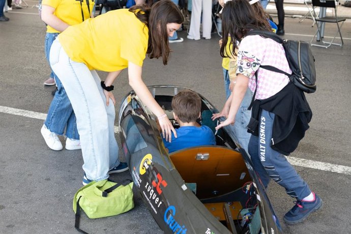 La UPV saca a la calle sus proyectos más punteros de investigación y divulgación para acercar la ciencia a la sociedad