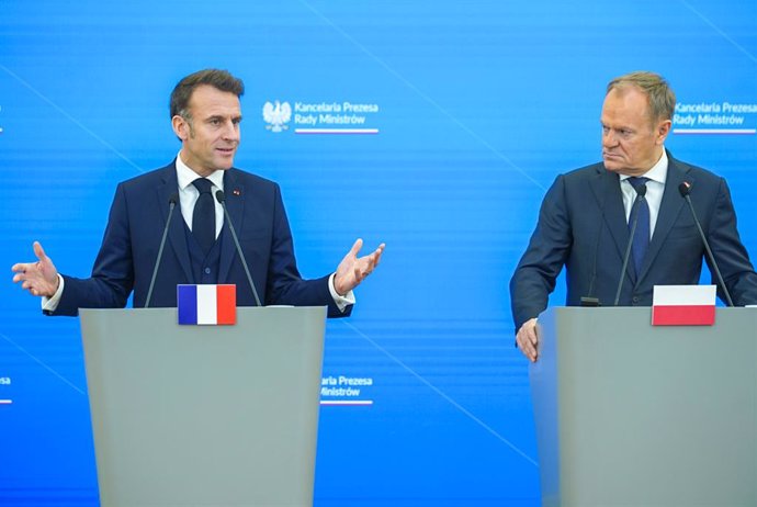 Archivo - Arquivo - 12 de dezembro de 2024, Polônia, Varsóvia: O primeiro-ministro polonês Donald Tusk e o presidente francês Emmanuel Macron realizam uma coletiva de imprensa após sua reunião. Foto: Marek Antoni Iwanczuk/SOPA Images via ZUMA Press Wire/d