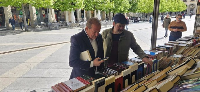 Apertura de la Feria del Libro Antiguo y de Ocasión en Ávila.