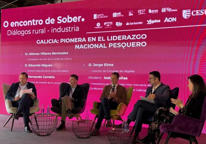 El conselleiro do Mar, Alfonso Villares.