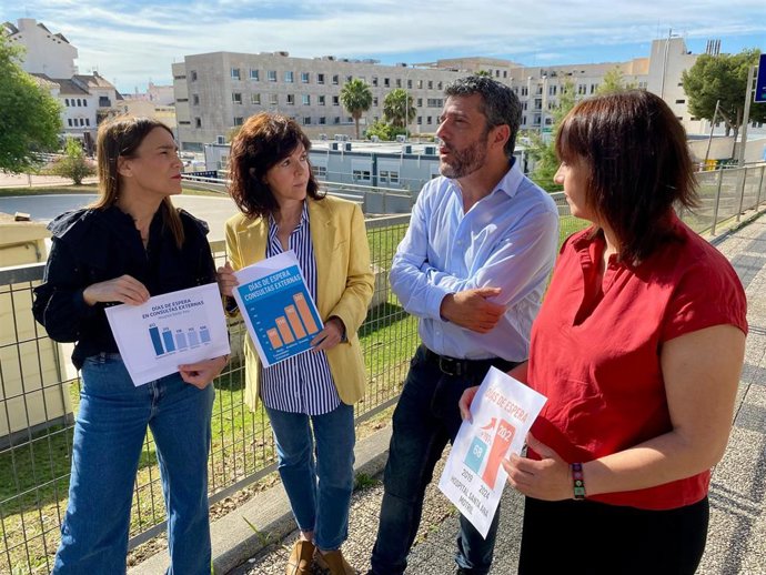 De izquierda a derecha en la imagen, Olga Manzano, María Ángeles Prieto, Francisco Sánchez-Cantalejo y Olvido de la Rosa