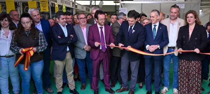 Inauguración de la segunda Feria Cinegética y de Ganadería Extensiva de Brazatortas