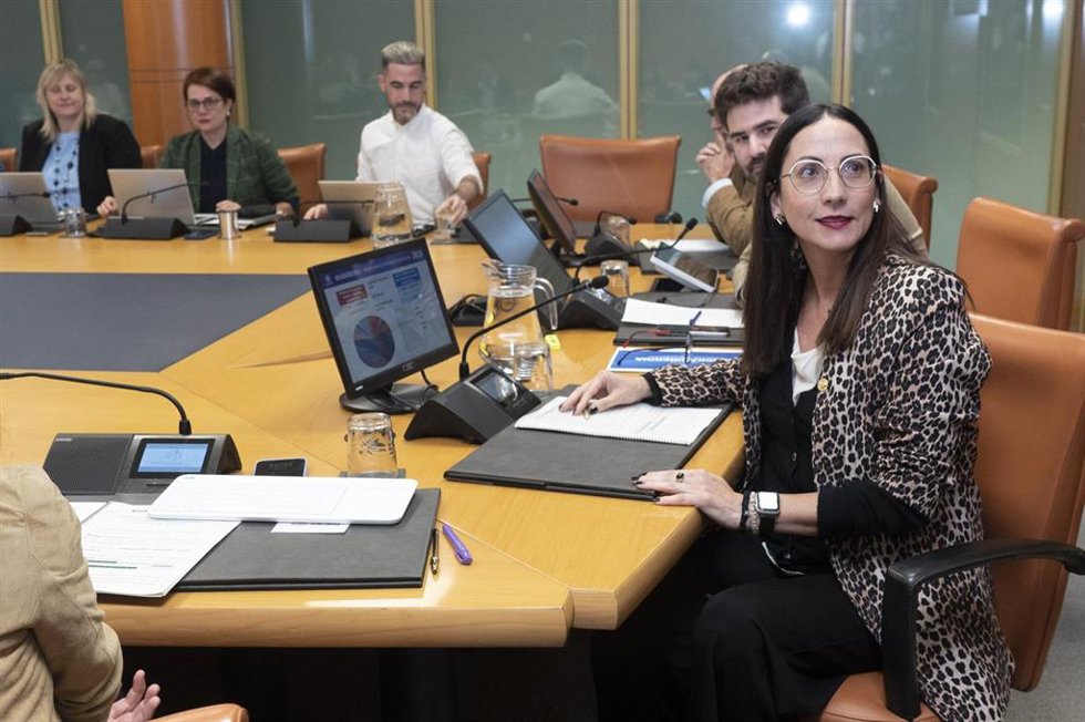 Archivo - La consejera vasca de Educación, Begoña Pedrosa