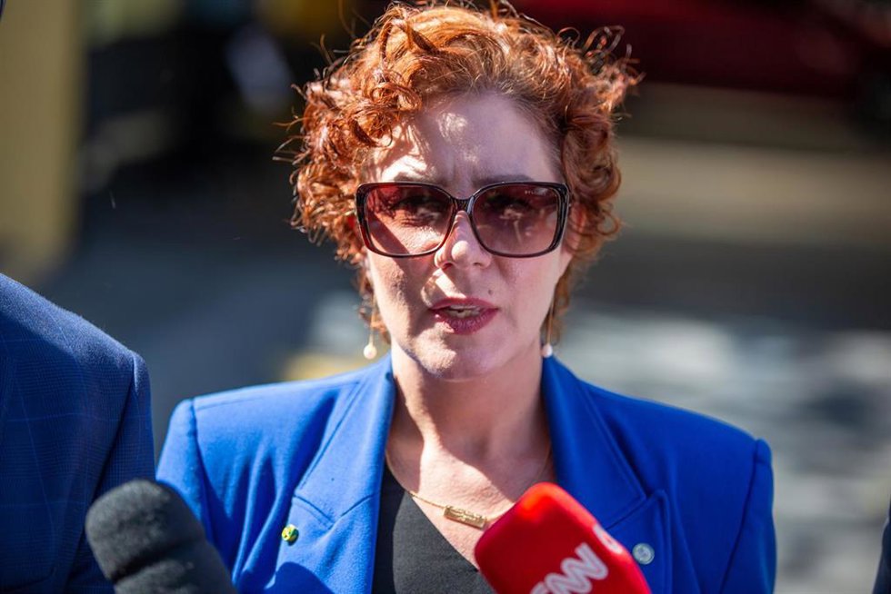 Archivo - La diputada de Brasil, Carla Zambelli.