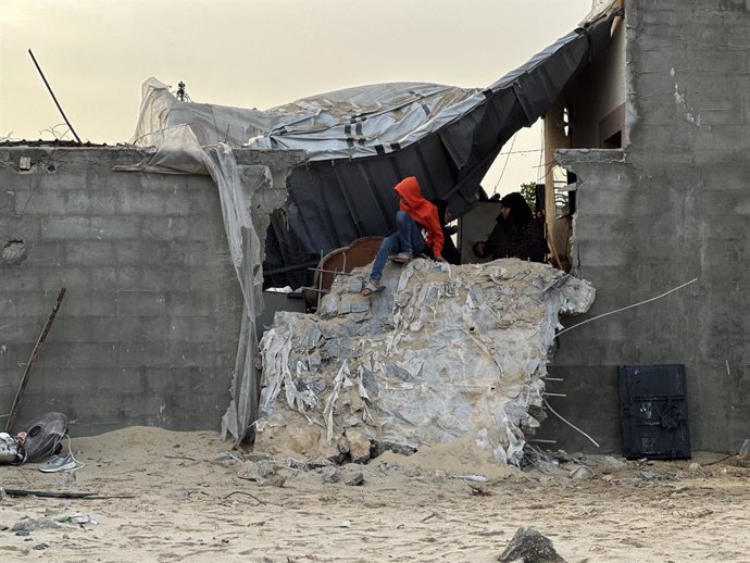 April 30, 2025, Rafah, Gaza Strip, Palestinian Territory: Palestinians inspect the damage, following overnight Israeli strikes on makeshift homes and tents, in the Mawasi area ,in Khan Yunis, Southern Gaza Strip on April 30, 2025