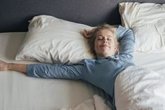 Foto: Dormir 8 horas, ¿mito o realidad? Un estudio cuestiona la recomendación: depende del país donde vivas