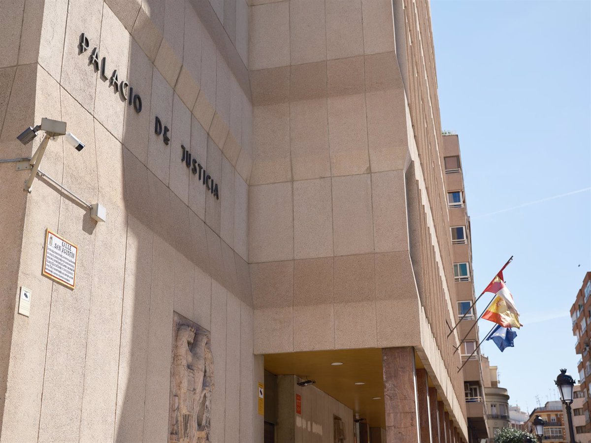 Fiscalía pide seis años de cárcel para un acusado con antecedentes por falsificación por vender droga en Albacete