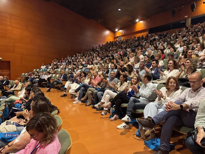 Más de 500 personas participan en la jornada 'L'escola que vull: Capacitat, Competències i Cor'