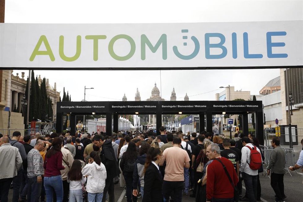 Primer día del salón abierto al público