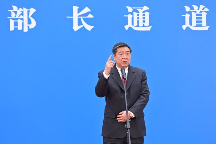 Archivo - BEIJING, March 5, 2022  -- He Lifeng, head of the National Development and Reform Commission, attends an interview via video link after the opening meeting of the fifth session of the 13th National People's Congress (NPC) in Beijing, capital of 